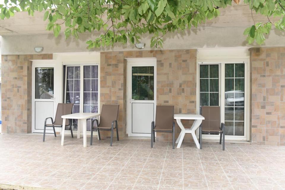 Villa Leonidas Koutsoupia Kókkinon Nerón المظهر الخارجي الصورة